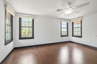 Building Photo - 30318 2nd St