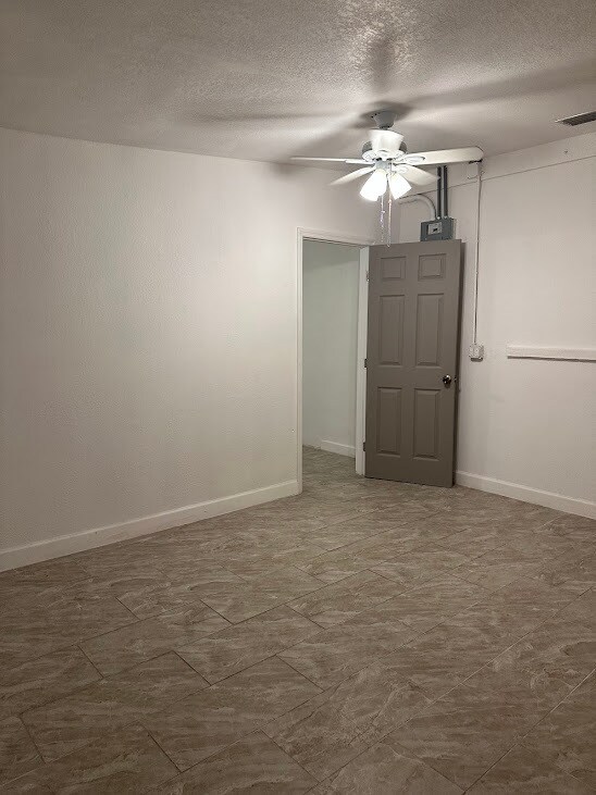 Foto del edificio - 3979 43rd Ave N