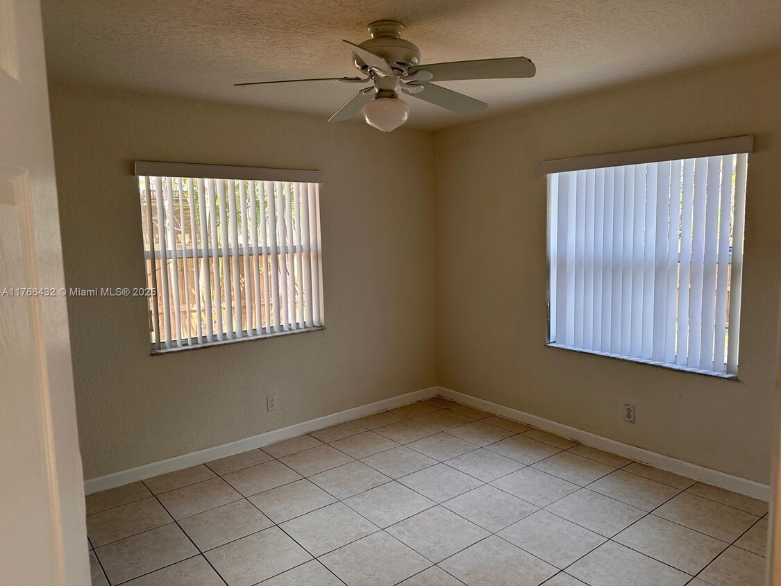Foto principal - 5308 NE 2nd Terrace