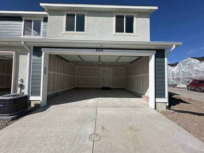 Foto del edificio - 253 Portside Ln