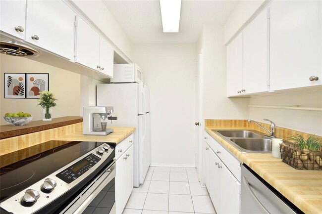 Vitually Staged - 3224 Timmons Ln