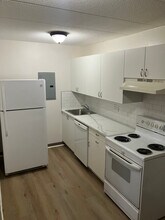 Building Photo - 287 Commercial St