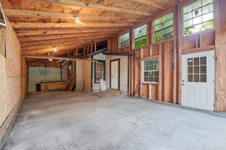 Building Photo - 202 S Magnolia St