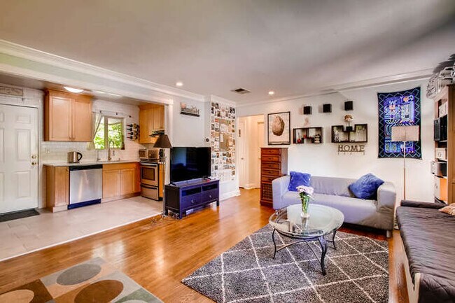 Foto del edificio - 394 6th St NE