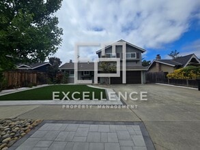 Building Photo - 2928 Rustic Dr