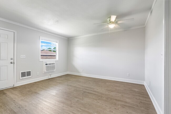 Foto del edificio - Edgewater Apartments
