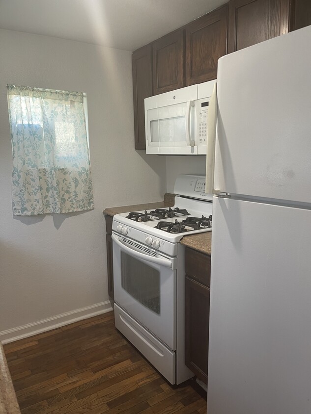 Foto principal - 711 W Ocean Ave