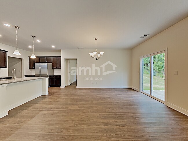 Foto del edificio - 154 Lindridge Dr NE