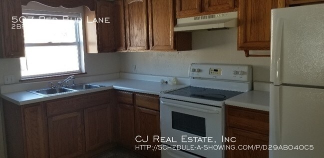 Building Photo - 507 Redbud Ln
