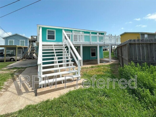 Building Photo - 323 Texas St