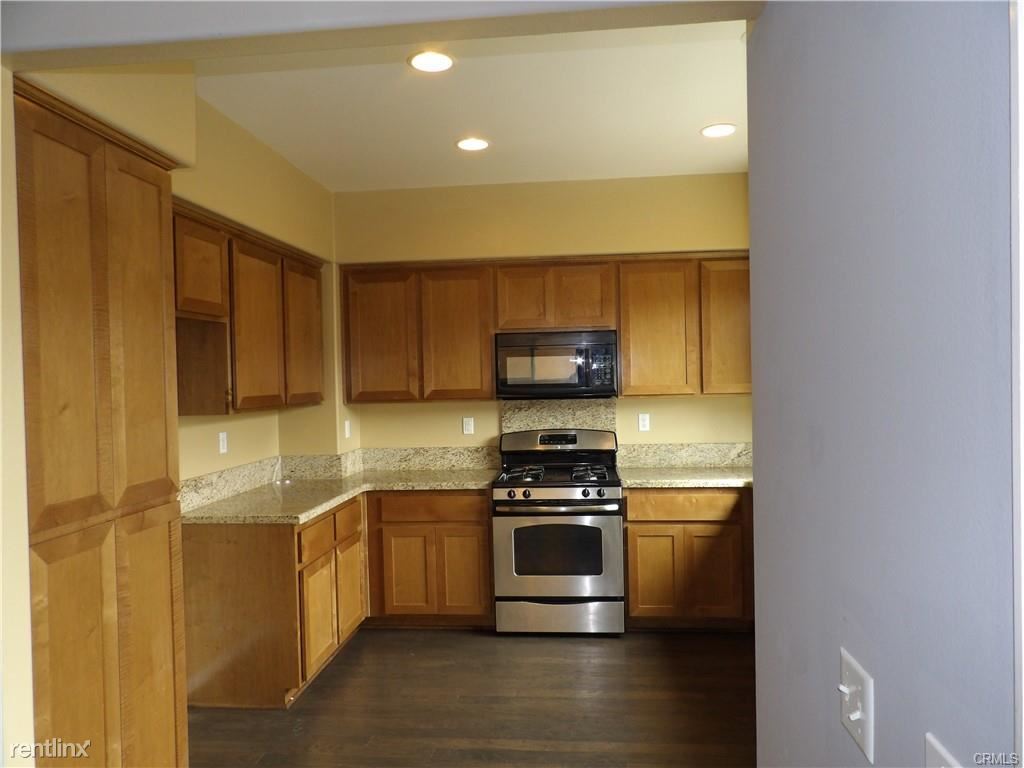 Primary Photo - 4 br, 3 bath Townhome - 1507 Mission Ln
