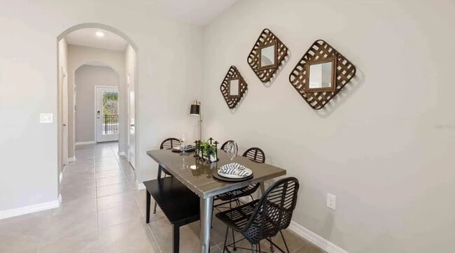 Building Photo - Spacious 3-Bed, 2.5-Bath Townhouse in West...