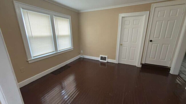 Foto del edificio - 19703 Keating St