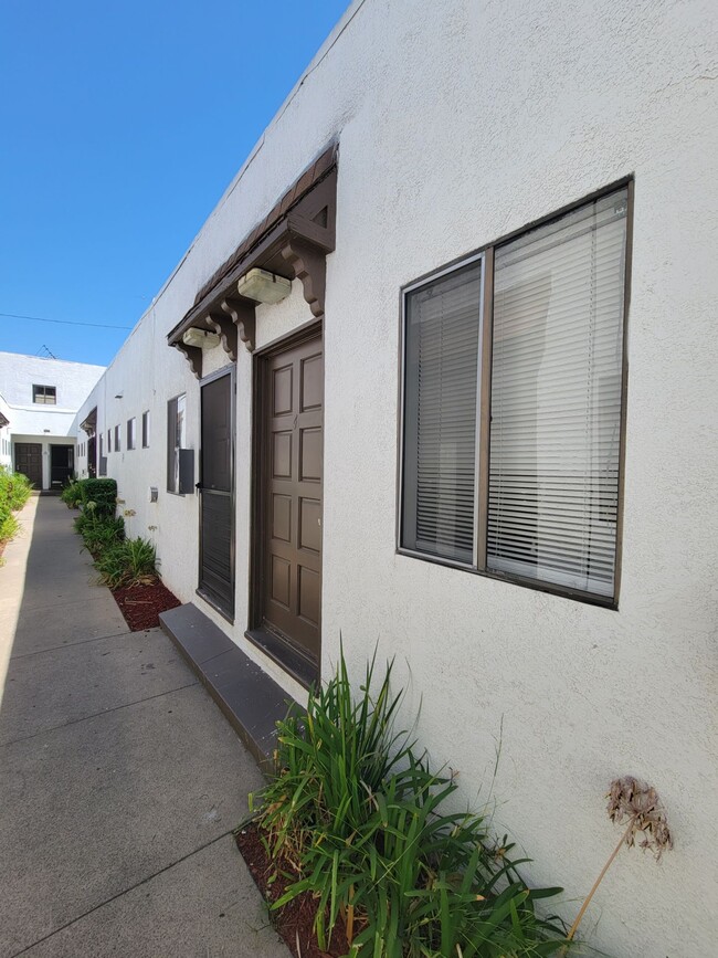 Building Photo - 1450 Coronado Ave