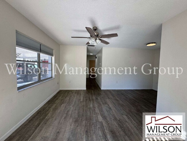 Building Photo - 629 Rugby St