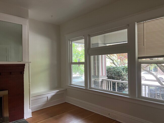 Foto del edificio - 2122 SE Belmont