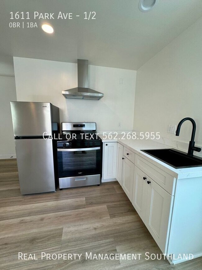 Building Photo - Beautiful Brand New Studio Apartment for R...