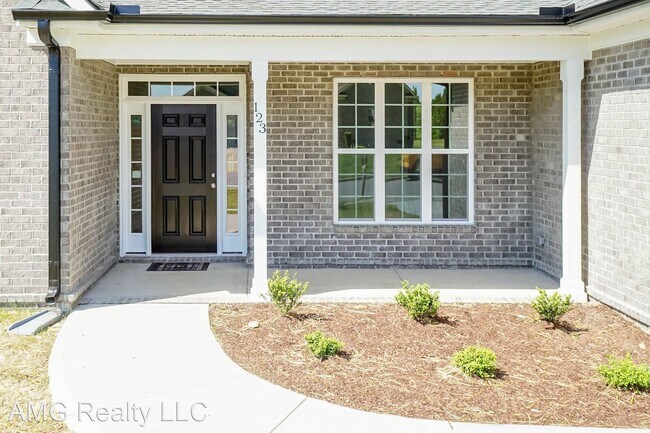 Building Photo - 3 br, 2.5 bath House - 123 Winterberry Ln