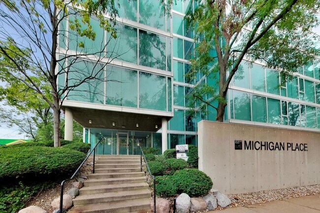 Foto del edificio - 3115 S Michigan Ave