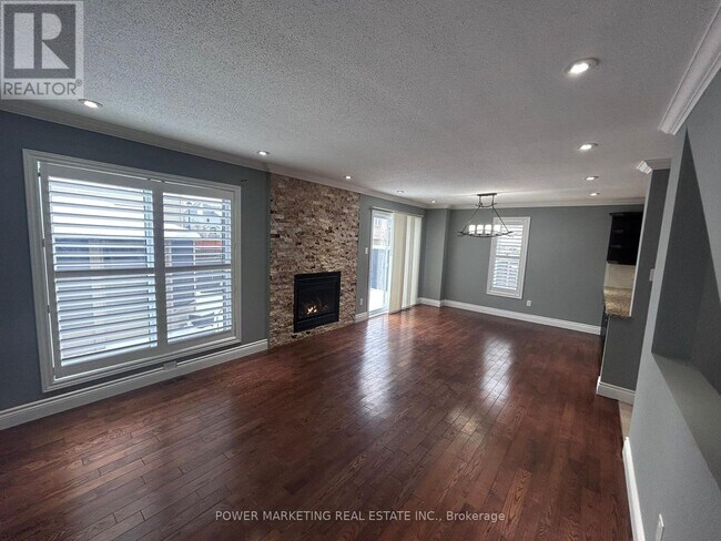 Building Photo - 449 Harvest Valley Ave