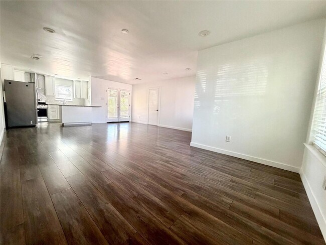 Foto del edificio - 1603 E 12th St