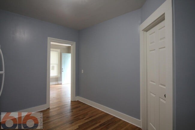 Foto del edificio - 116 Gold Ave SW