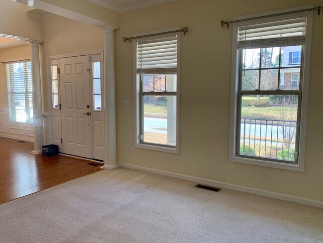 Building Photo - Spacious 5 Bedroom | 4 Bath Cary Home, Law...