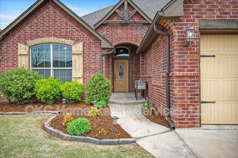 Foto principal - 625 NE 23rd St