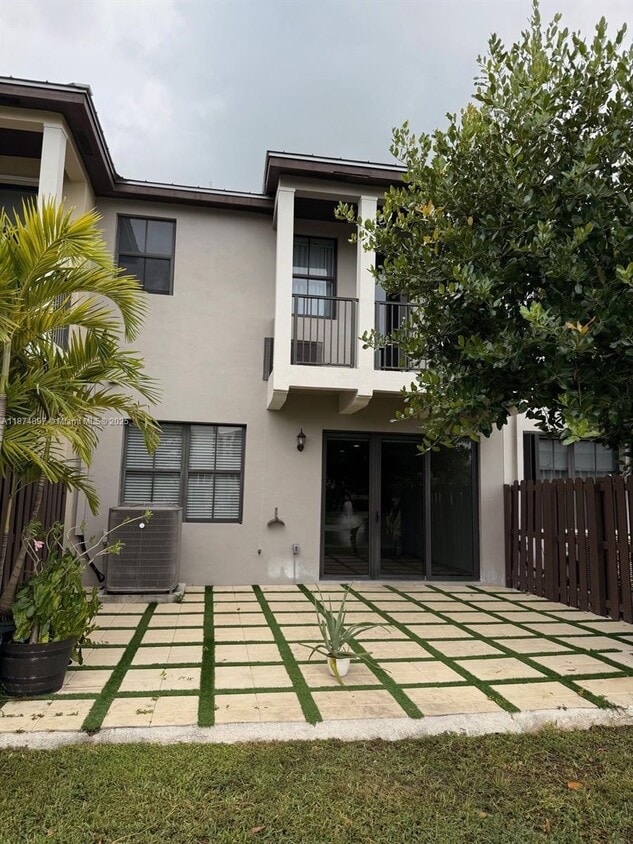 Primary Photo - 5980 NW 104th Ct