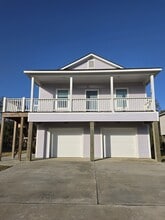 Building Photo - 6306 Lacey Oak Dr
