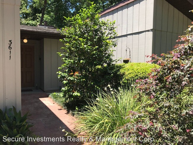 Building Photo - 3 br, 2 bath House - 3611 NW 30th Blvd