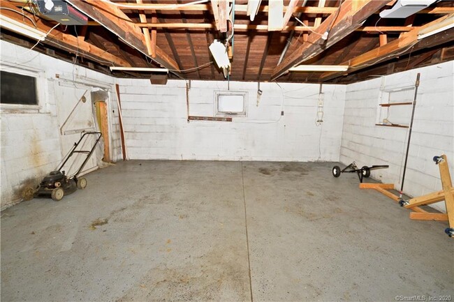 Foto del edificio - 72 Meetinghouse Ln