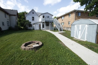 Building Photo - 49 Hudson St