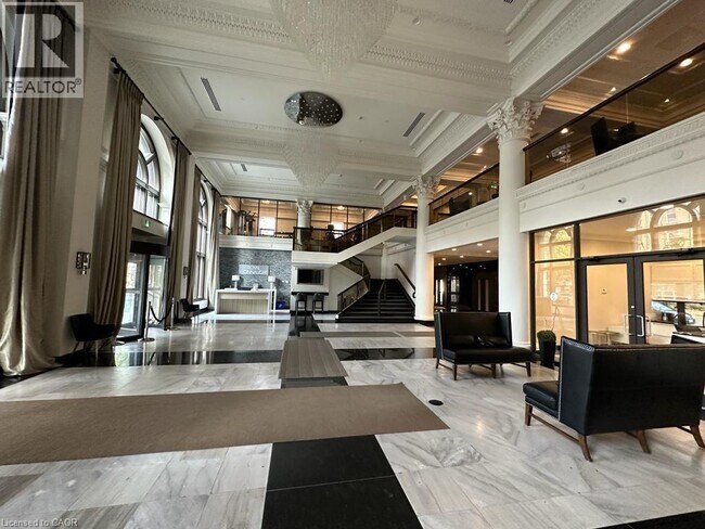 Photo du bâtiment - 118 King St E