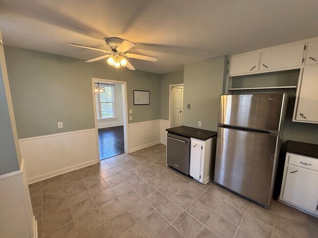 Foto del edificio - Newly Renovated 3 Bedroom on Park Avenue