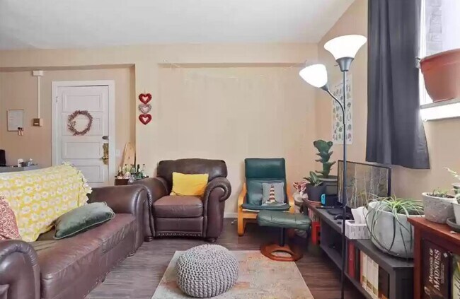 Foto del edificio - 2881 Irving Ave S