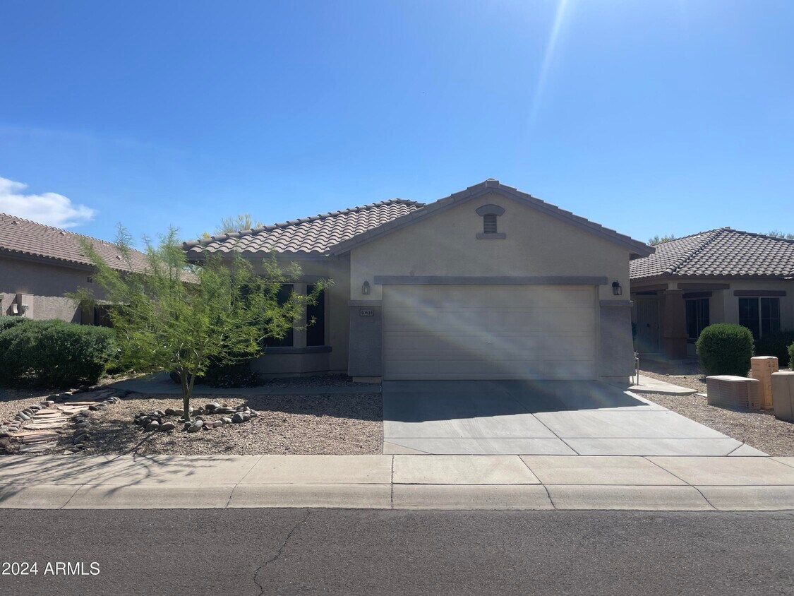 Primary Photo - 40614 N Key Ln