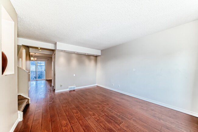 Building Photo - 136 Falshire Ter NE