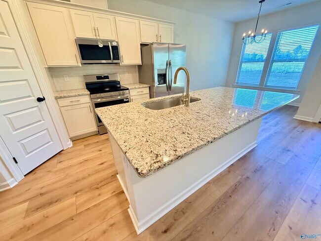 Foto del edificio - 16639 Aspen Ln