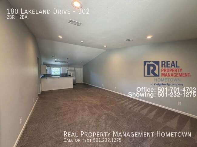 Foto del edificio - 180 Lakeland Dr