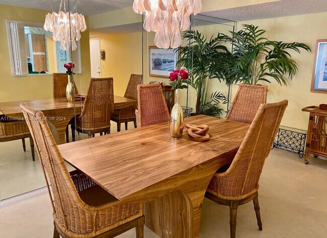 Foto del edificio - 2301 S Ocean Dr