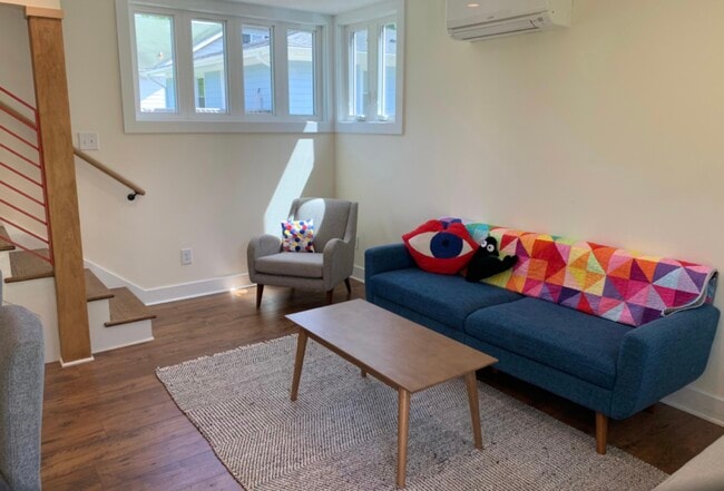 Foto del edificio - 1302 W Club Blvd