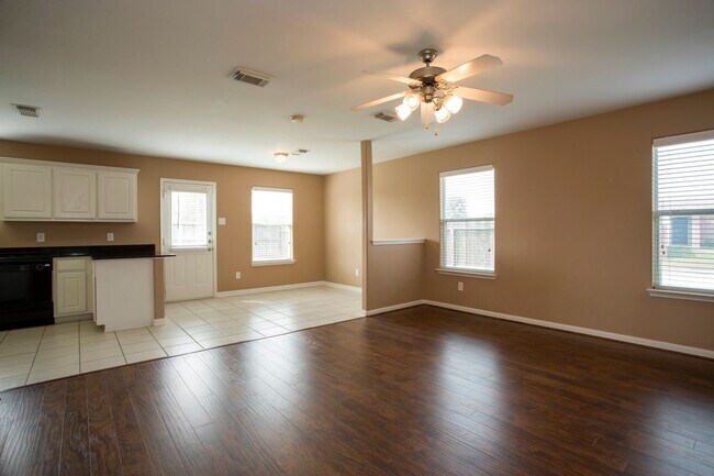 Building Photo - 4302 Pecos River Dr