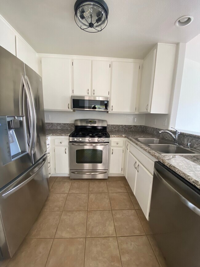 360 Isthmus Way Unit 360 Isthmus Way, Oceanside, CA 92058 Condo for