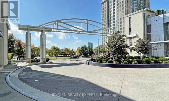 Photo du bâtiment - 38 Lee Centre Dr