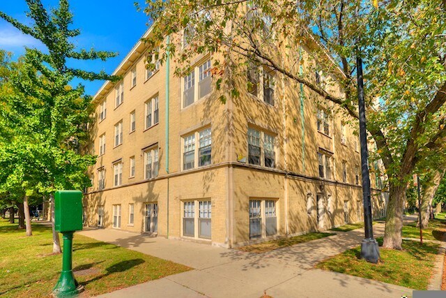 Foto del edificio - 1610 West Sunnyside-3W