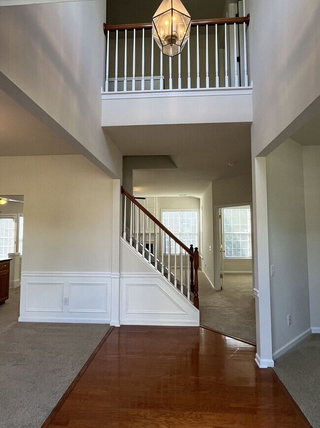 Foto del edificio - Beautiful 2 story home in Weston Glen - So...