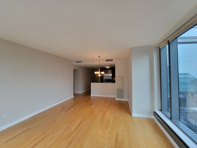 Building Photo - 60 E Monroe St