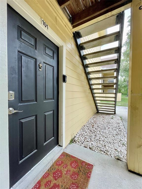 Foto del edificio - 8742 Mallard Reserve Dr