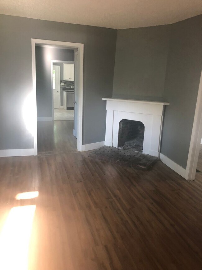 Foto del edificio - Cute 3 bedroom house in quiet neighborhood!